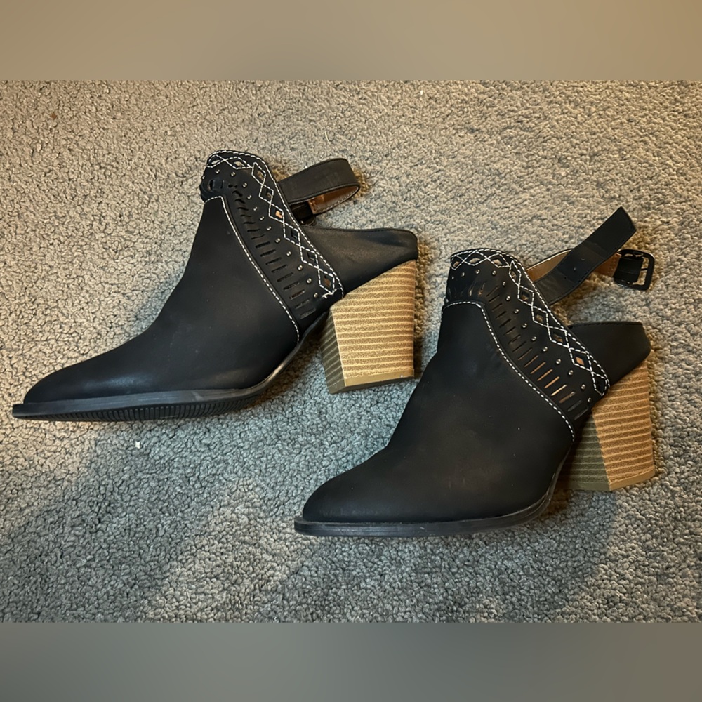 Qupid Preston Ankle Bootie